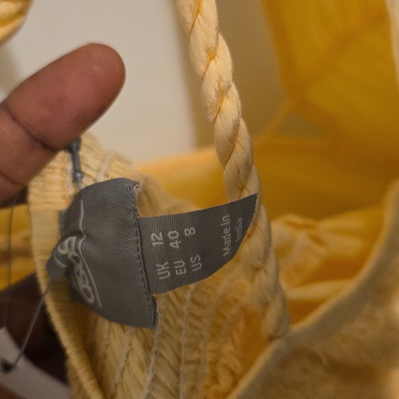 ASOS DESIGN rope detail v front beach maxi dress in golden yellow Size 8 - Picture 6 of 7